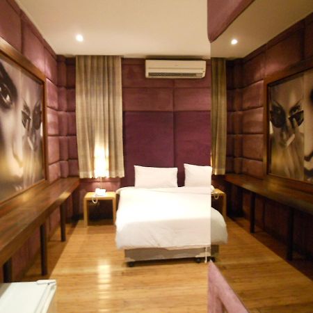 Strand Inn Hotel Банкок Екстериор снимка