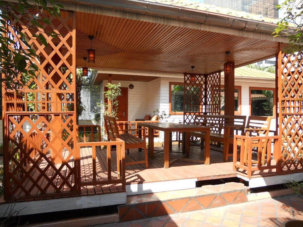 Strand Inn Hotel Банкок Екстериор снимка