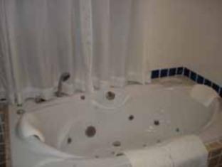 Strand Inn Hotel Банкок Екстериор снимка